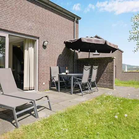 Adapted House, 8 Km From The Drielandenpunt * Vijlen