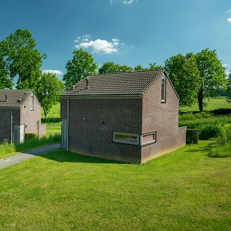 Adapted House, 8 Km From The Drielandenpunt